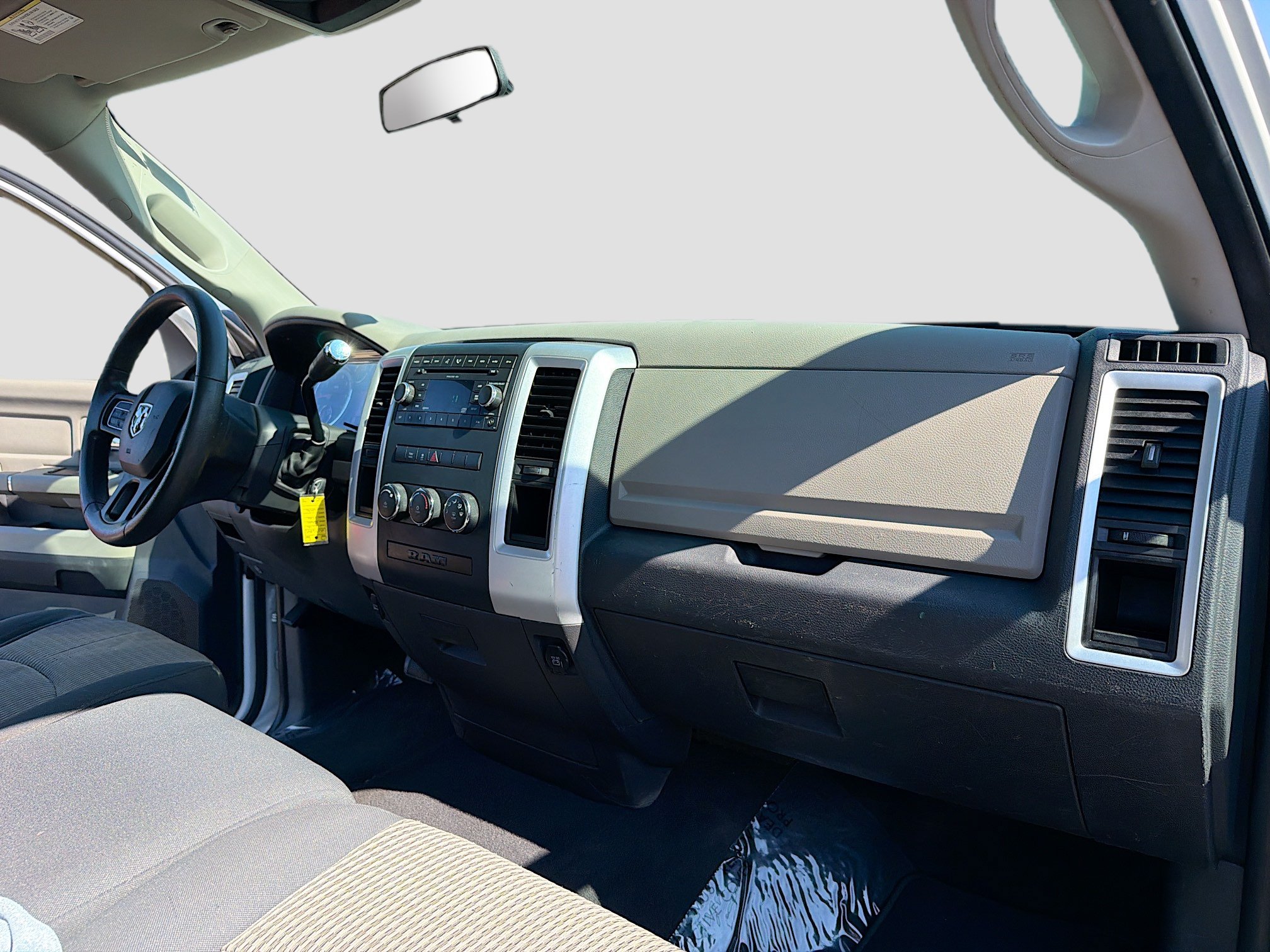 Used 2012 RAM 1500 Classic SLT RWD image 4