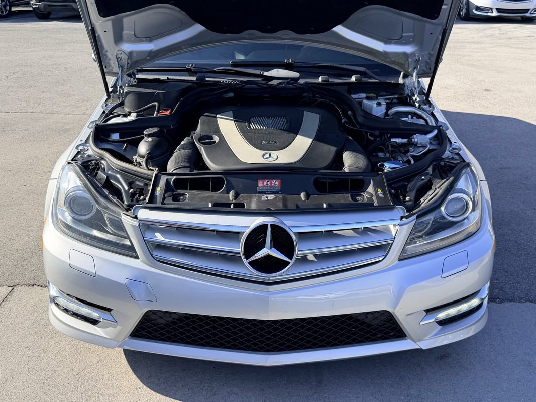 Used 2012 Mercedes-Benz C 300 4MATIC Sedan image 11
