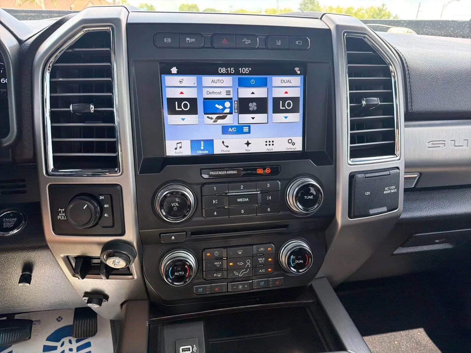 Used 2017 Ford F250 Platinum w/ Platinum Ultimate Package AWD/4WD image 31
