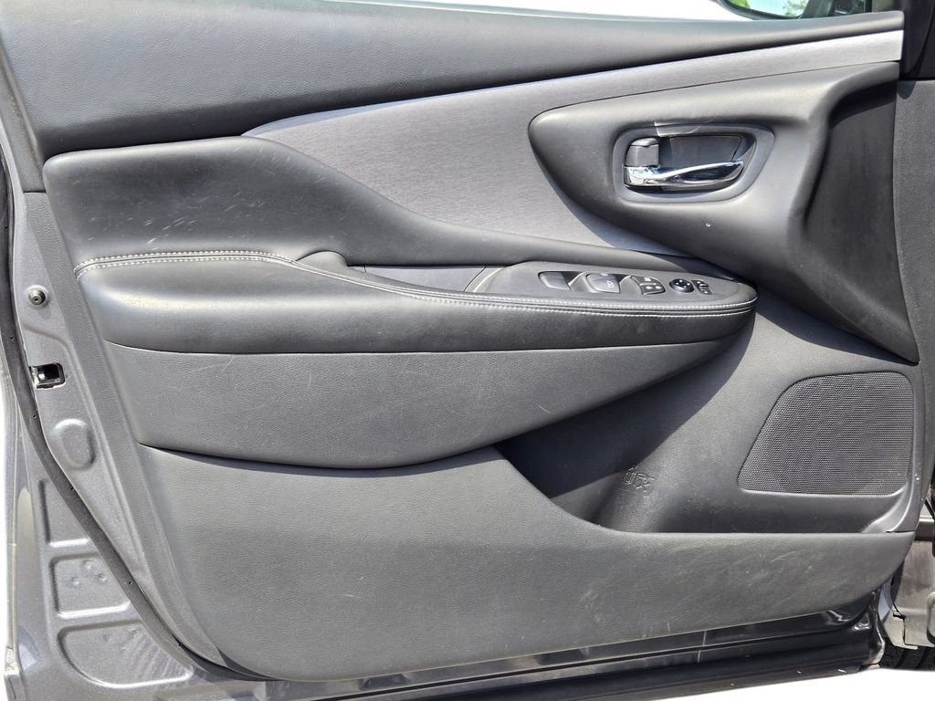 Used 2021 Nissan Murano SV FWD image 15