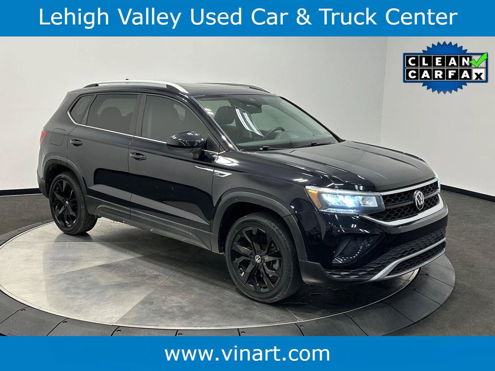 Used 2022 Volkswagen Taos SE w/ Panoramic Sunroof Package