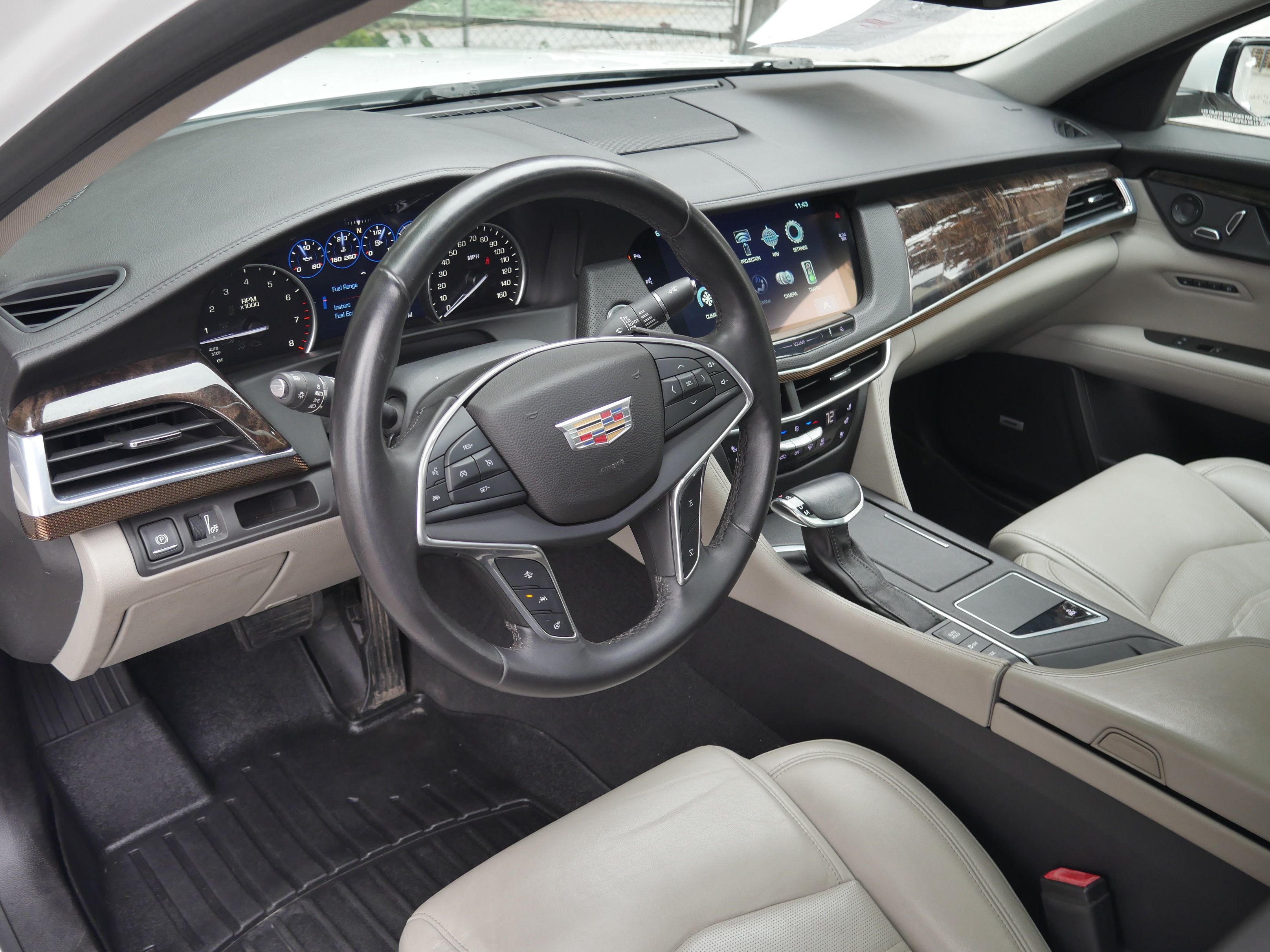 Used 2016 Cadillac CT6 Luxury w/ Active Chassis Package AWD/4WD image 4