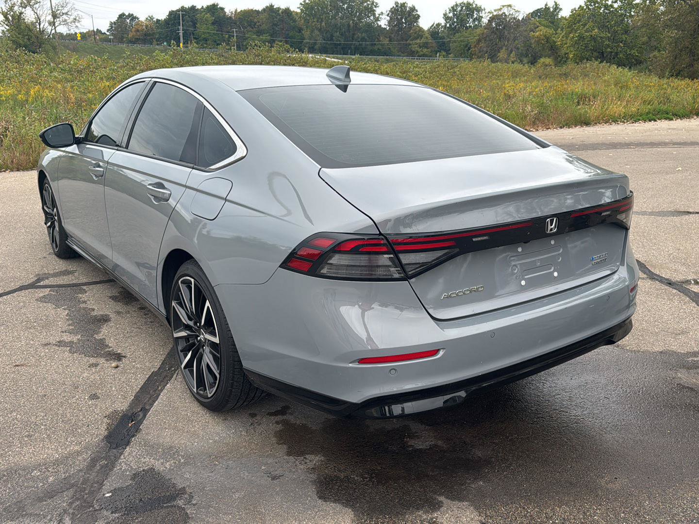 Used 2025 Honda Accord Touring image 3