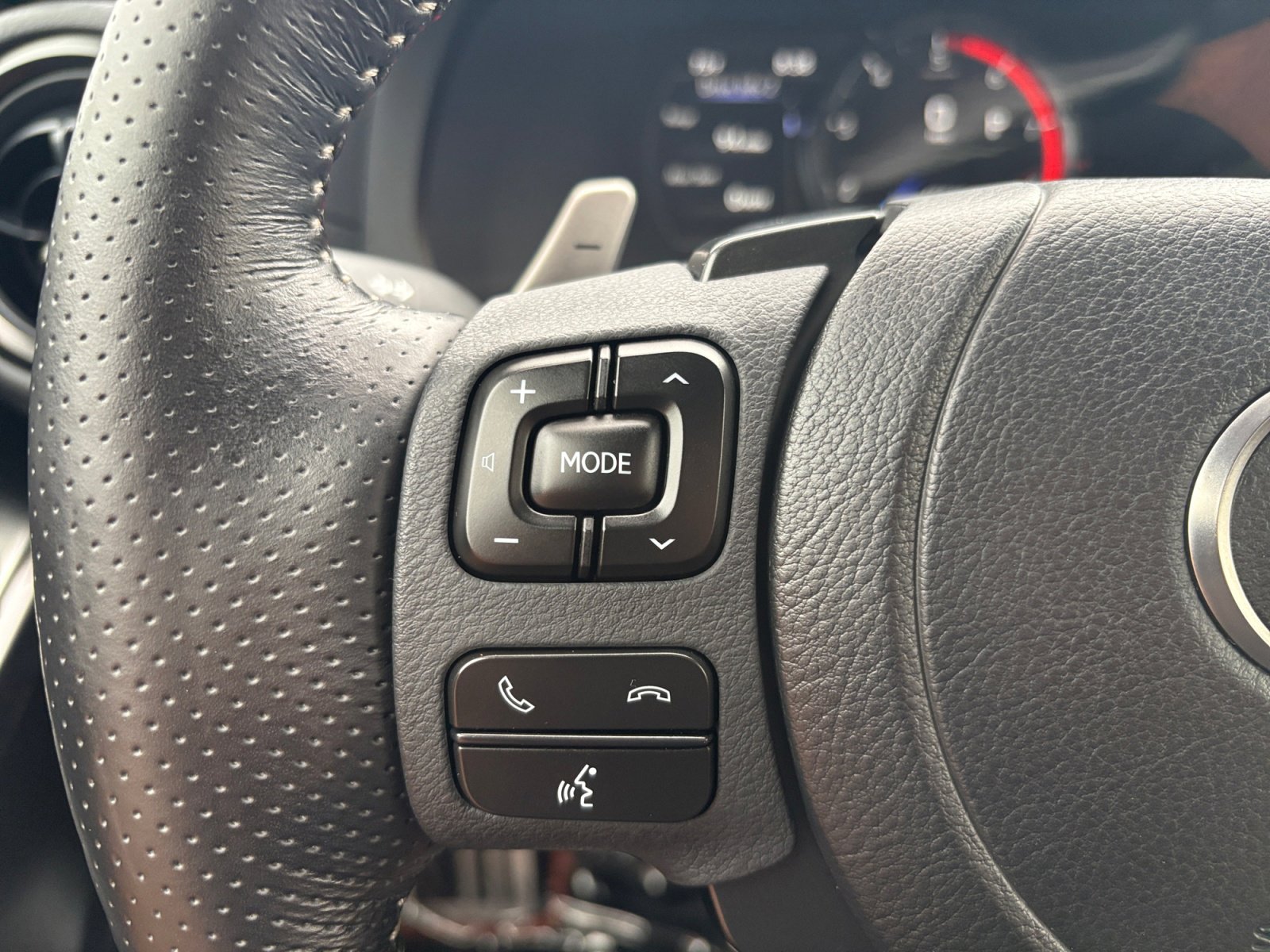 Used 2023 Lexus IS 500 w/ Special Appearance Package RWD image 16