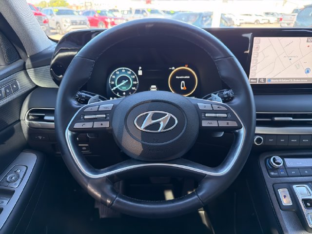 Used 2023 Hyundai Palisade Limited w/ Winter Package AWD/4WD image 10
