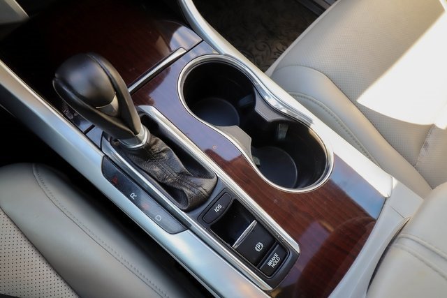 Used 2017 Acura TLX w/ Technology Package image 8