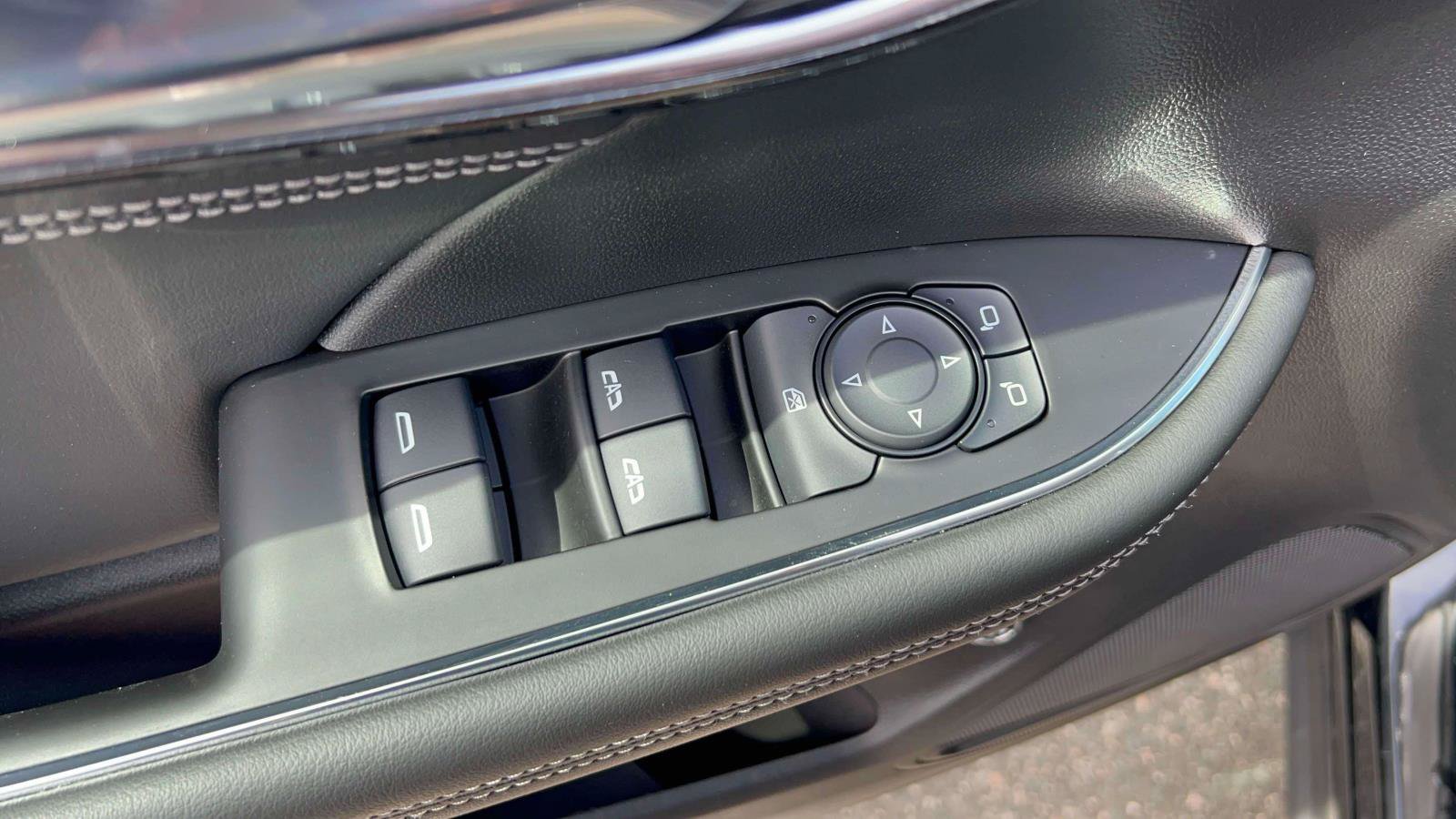 Used 2023 Buick Envision Preferred AWD/4WD image 20