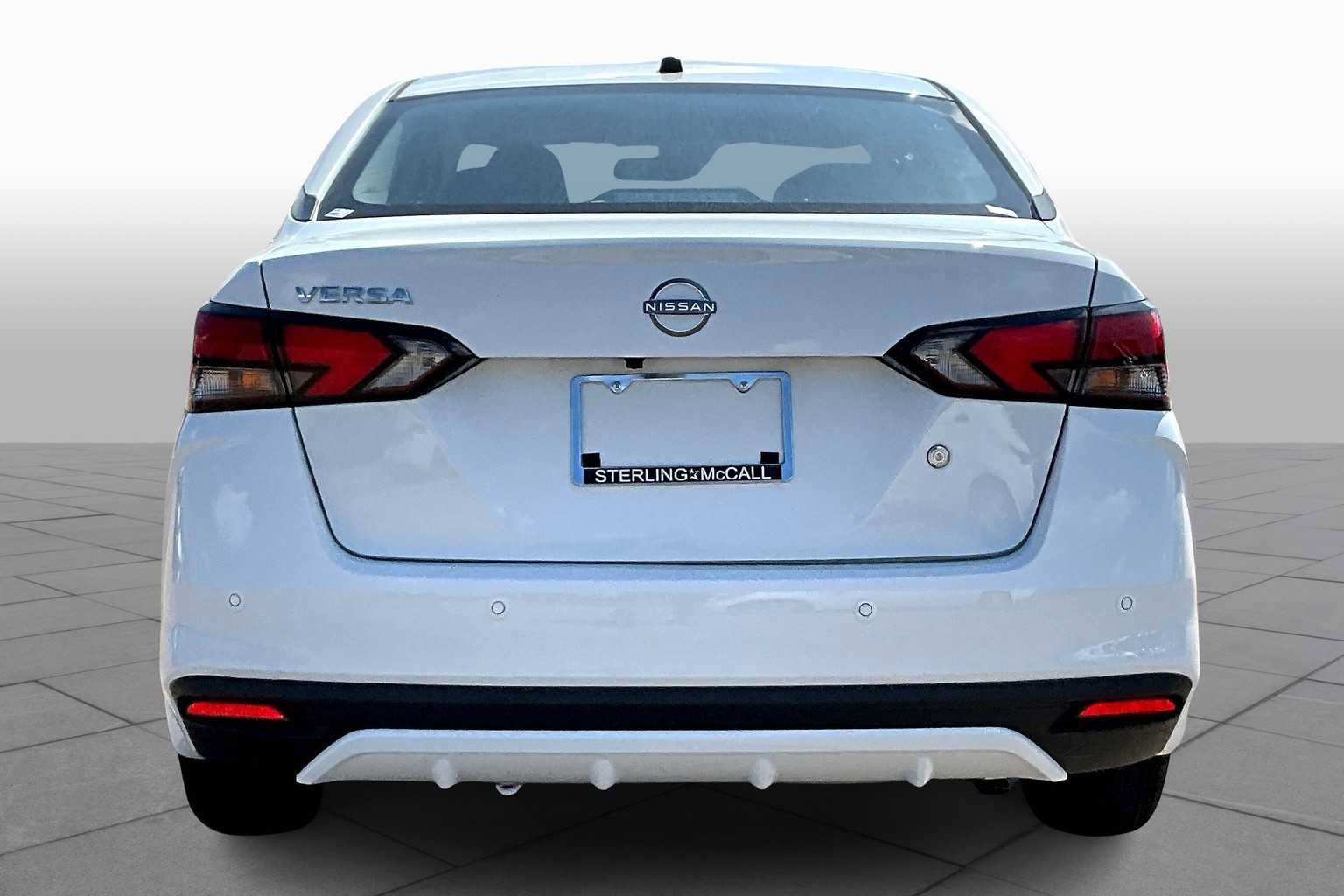 Certified 2025 Nissan Versa S w/ Trunk Package FWD image 4