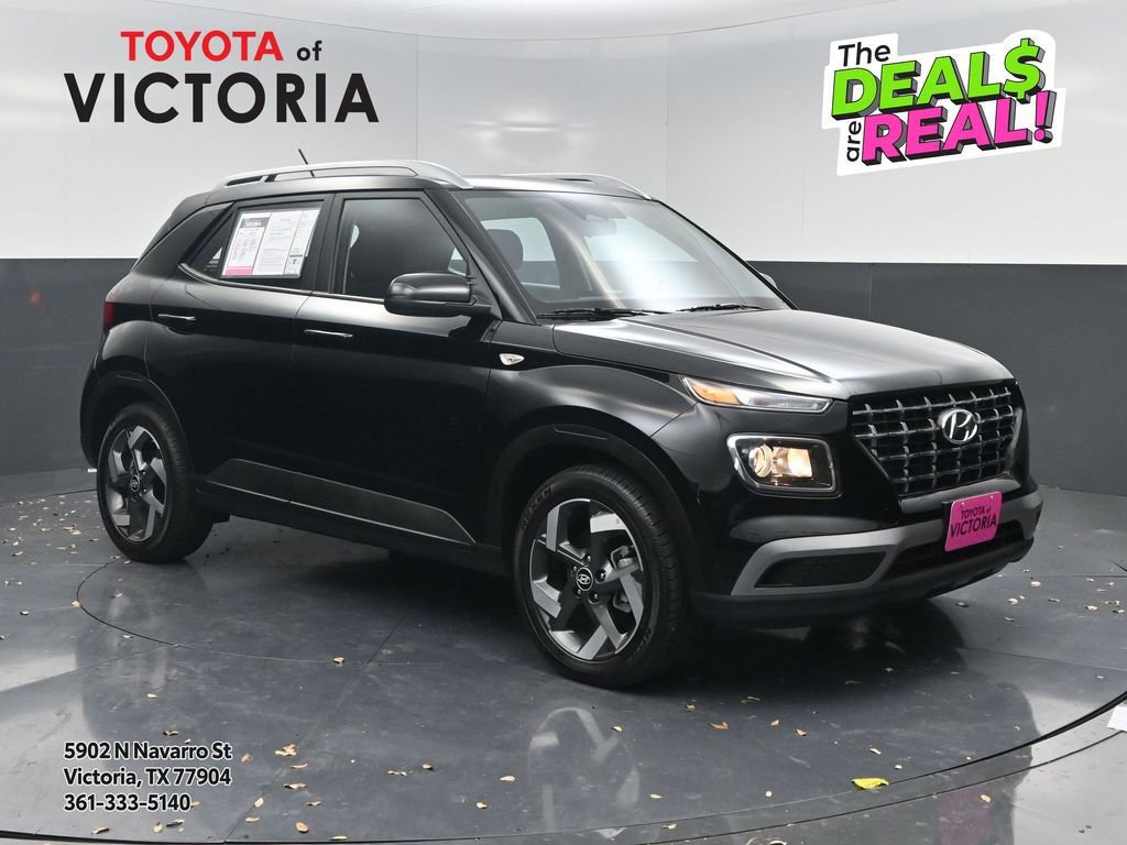 Used 2025 Hyundai Venue SEL