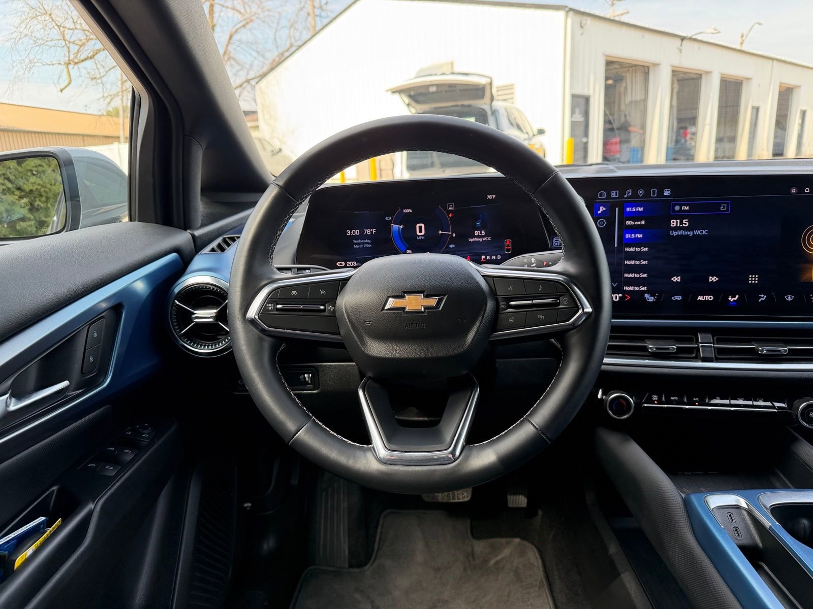 Used 2025 Chevrolet Equinox EV LT w/ Convenience Package FWD image 13