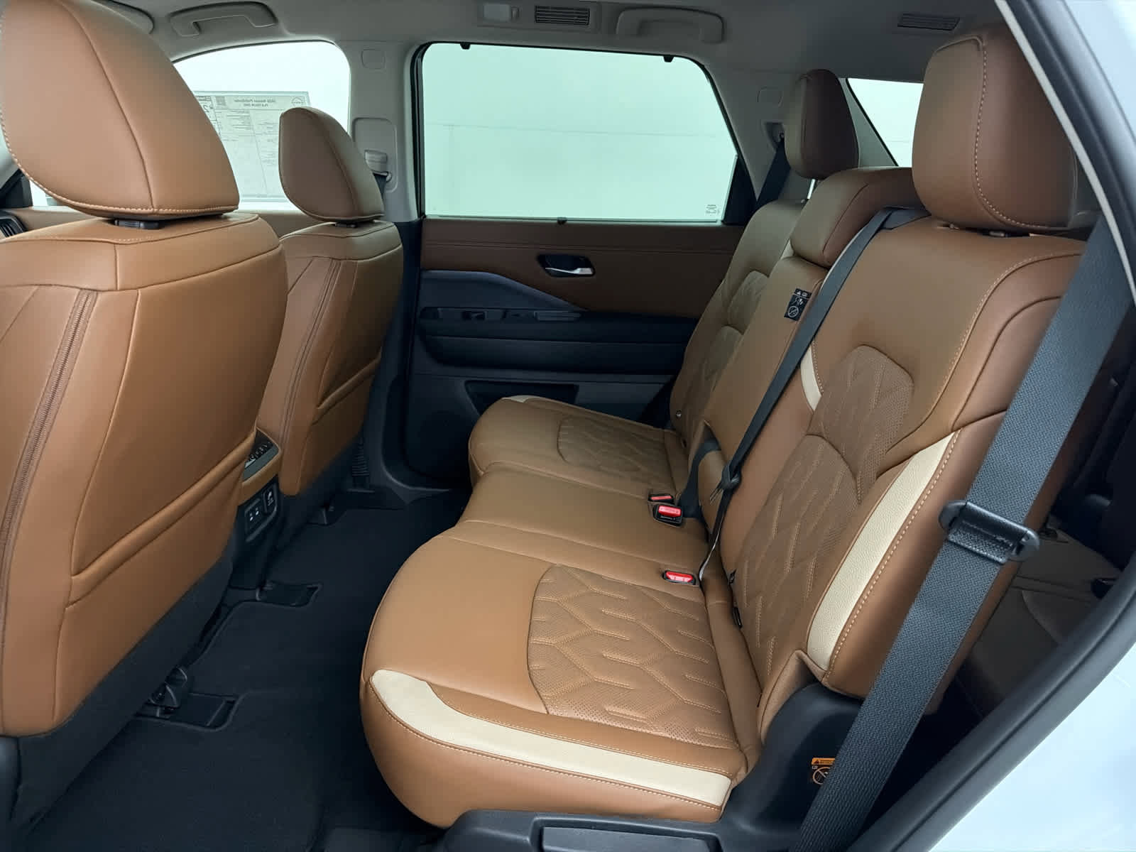 New 2026 Nissan Pathfinder Platinum w/ Cargo Package image 16