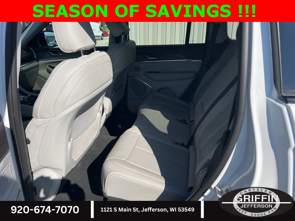 Used 2023 Jeep Grand Cherokee Overland image 16