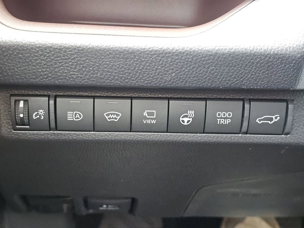 Used 2025 Toyota RAV4 Limited w/ Advanced Technology Package image 13