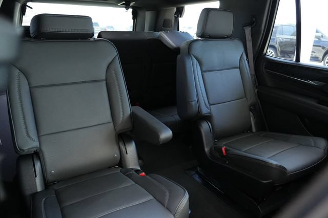 Used 2024 GMC Yukon Denali AWD/4WD image 11