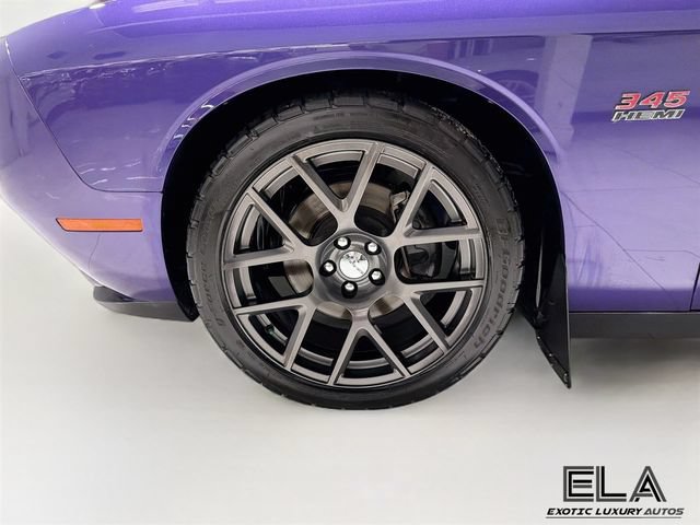 Used 2016 Dodge Challenger R/T RWD image 33