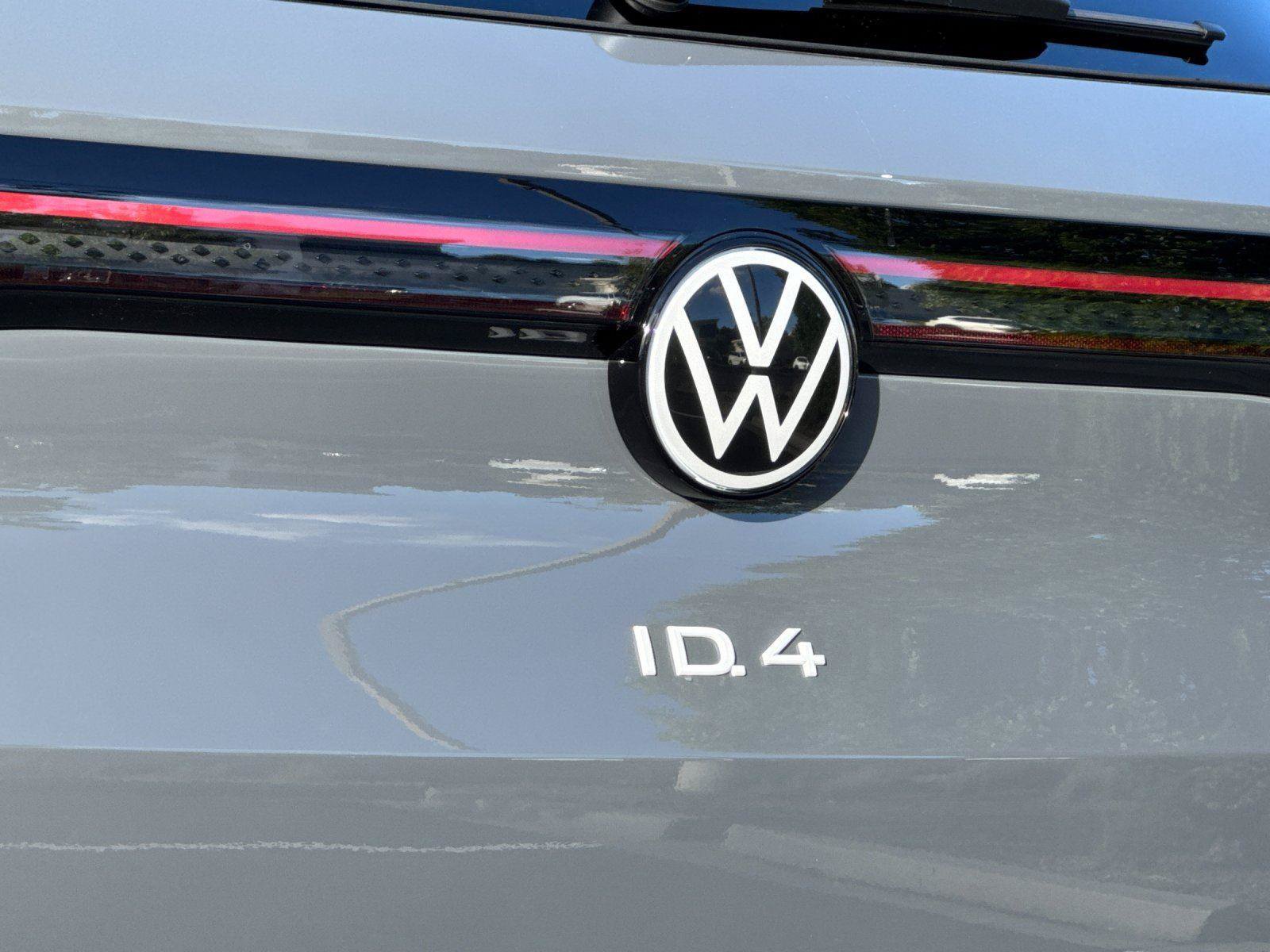 New 2026 Volkswagen ID.4 Pro S Plus AWD/4WD image 25
