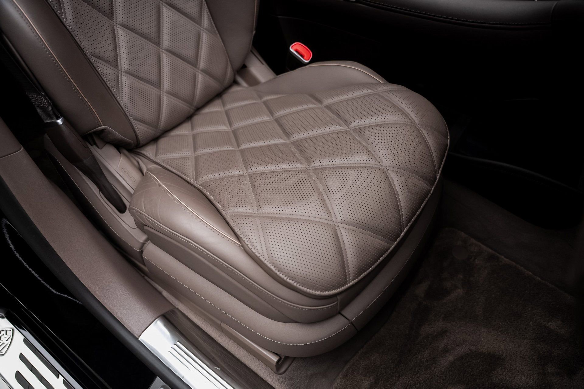 Used 2024 Mercedes-Benz Maybach EQS 680 4MATIC image 63