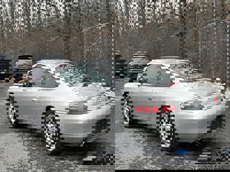 Used 2001 Porsche 911 Carrera 4 image 11