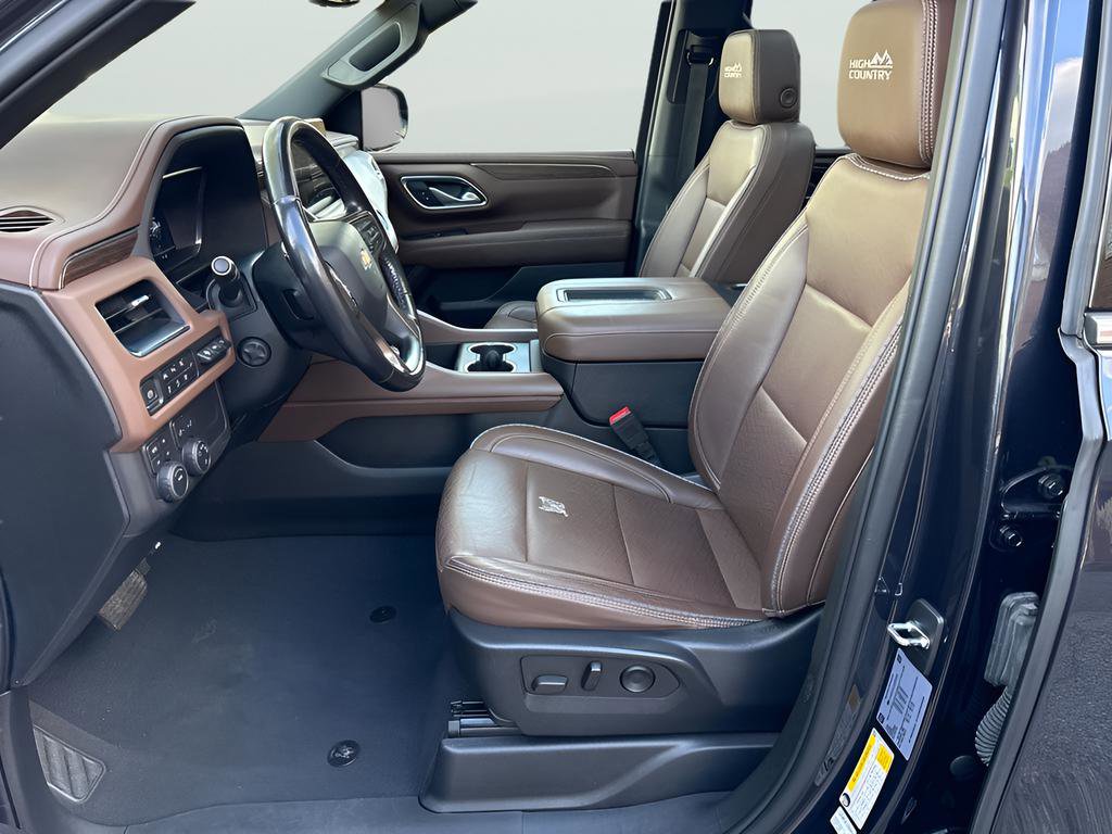 Used 2022 Chevrolet Suburban High Country AWD/4WD image 17