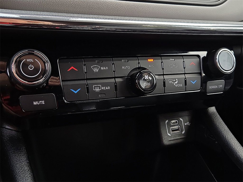 Used 2024 Jeep Compass Limited w/ Sun and Sound Group image 14