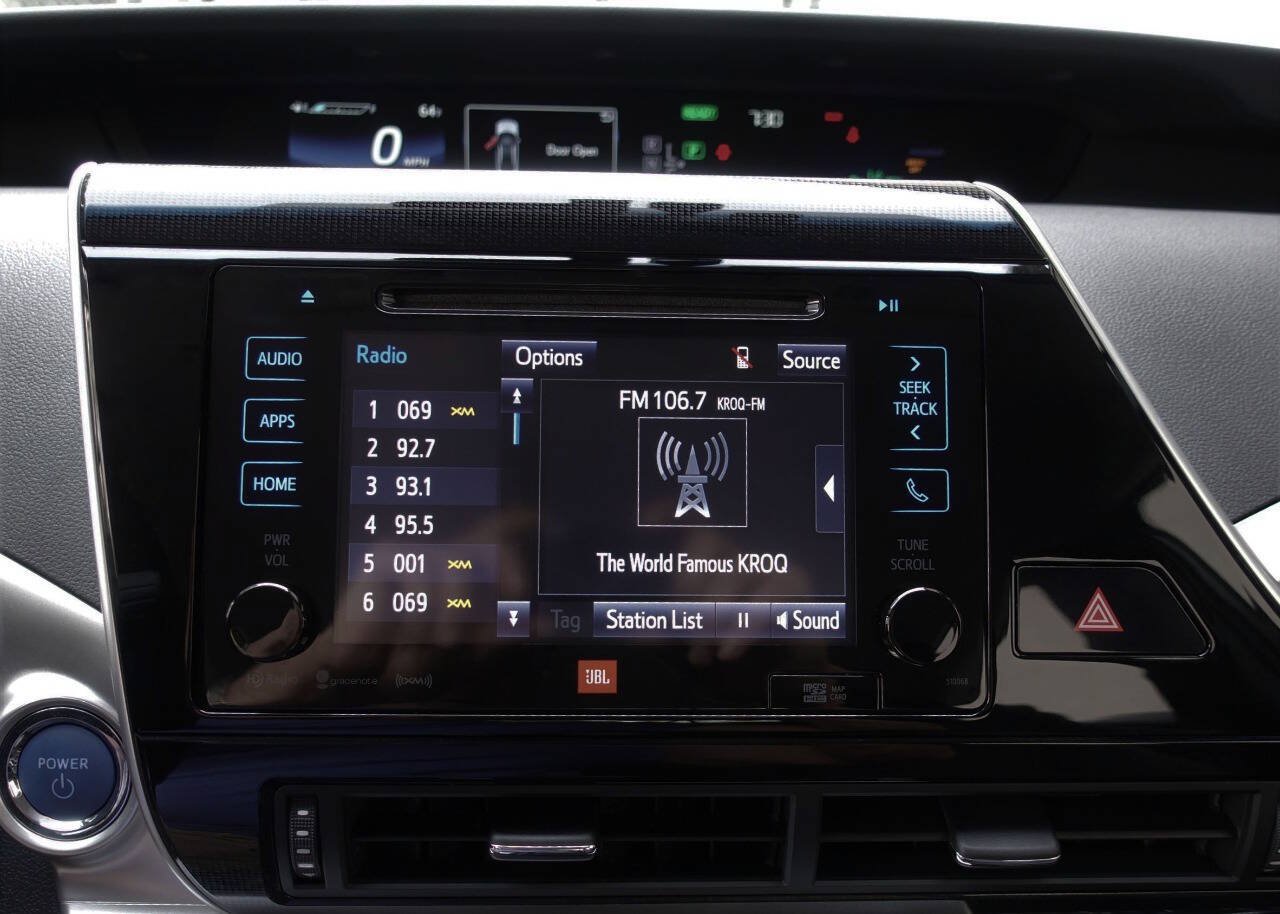 Used 2017 Toyota Mirai FWD image 40