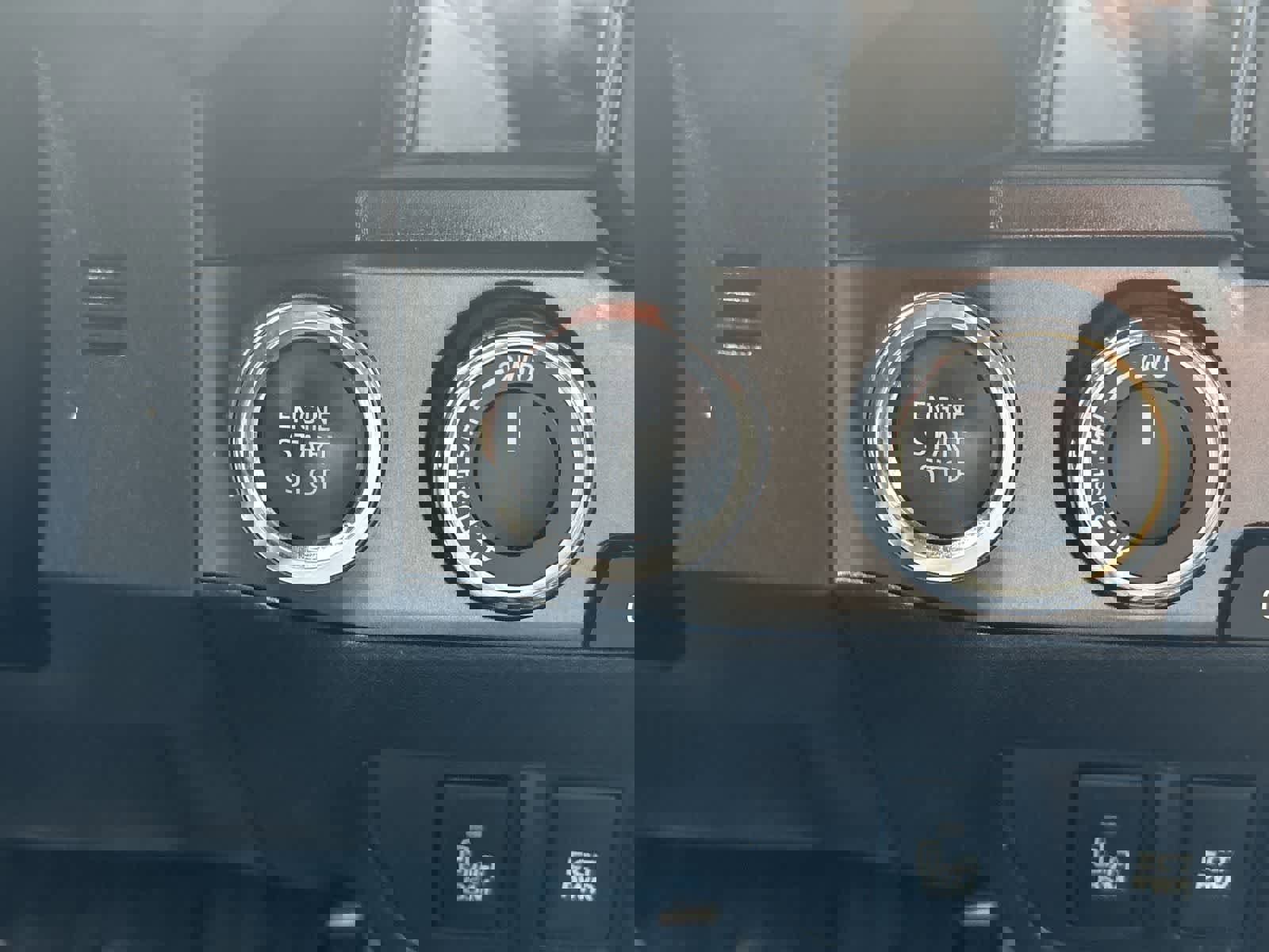 Used 2018 Toyota Tacoma TRD Off-Road image 17