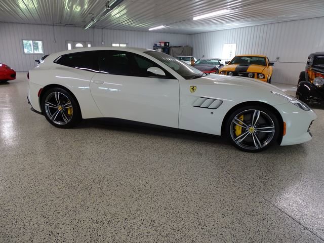 Used 2019 Ferrari GTC4Lusso image 5
