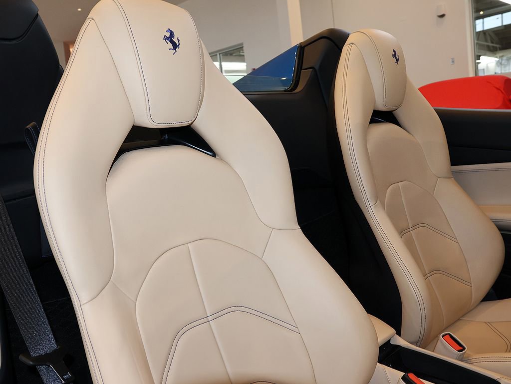 Certified 2017 Ferrari 488 Spider RWD image 31
