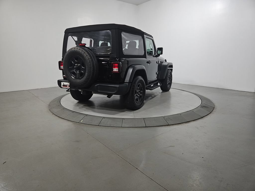 Used 2024 Jeep Wrangler Sport AWD/4WD image 5