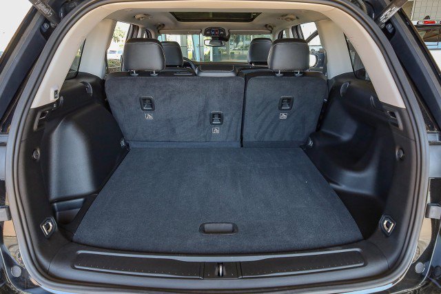 Used 2023 Jeep Grand Cherokee Limited image 31