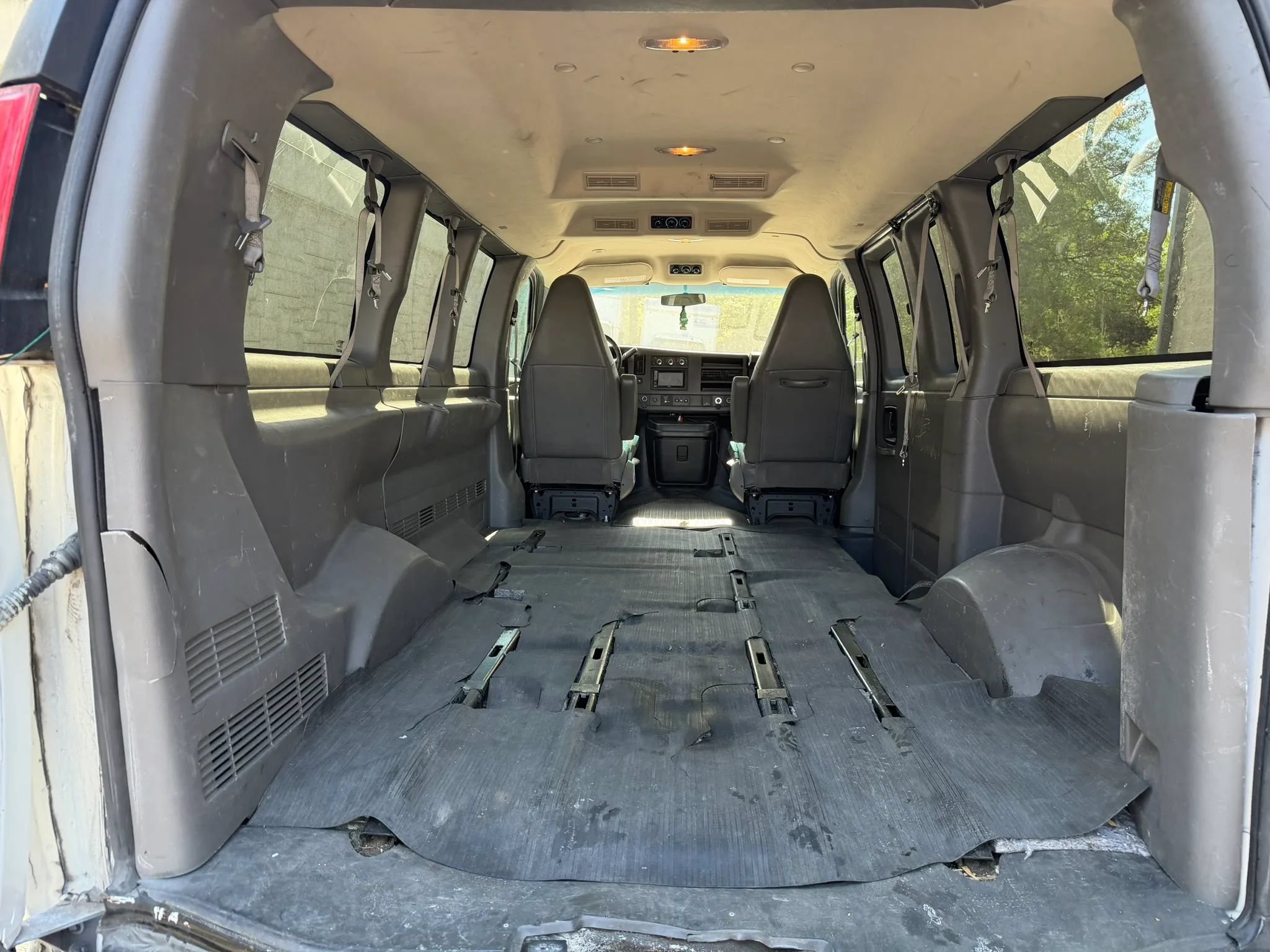 Used 2017 Chevrolet Express 2500 LS RWD image 29