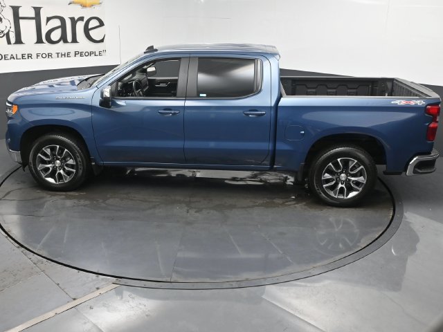 Used 2024 Chevrolet Silverado 1500 LT AWD/4WD image 47