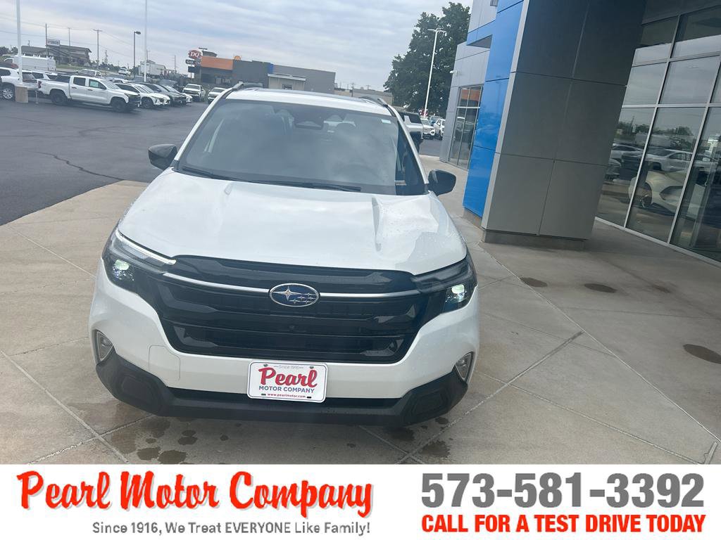 Used 2025 Subaru Forester Touring w/ Popular Package - Touring image 2