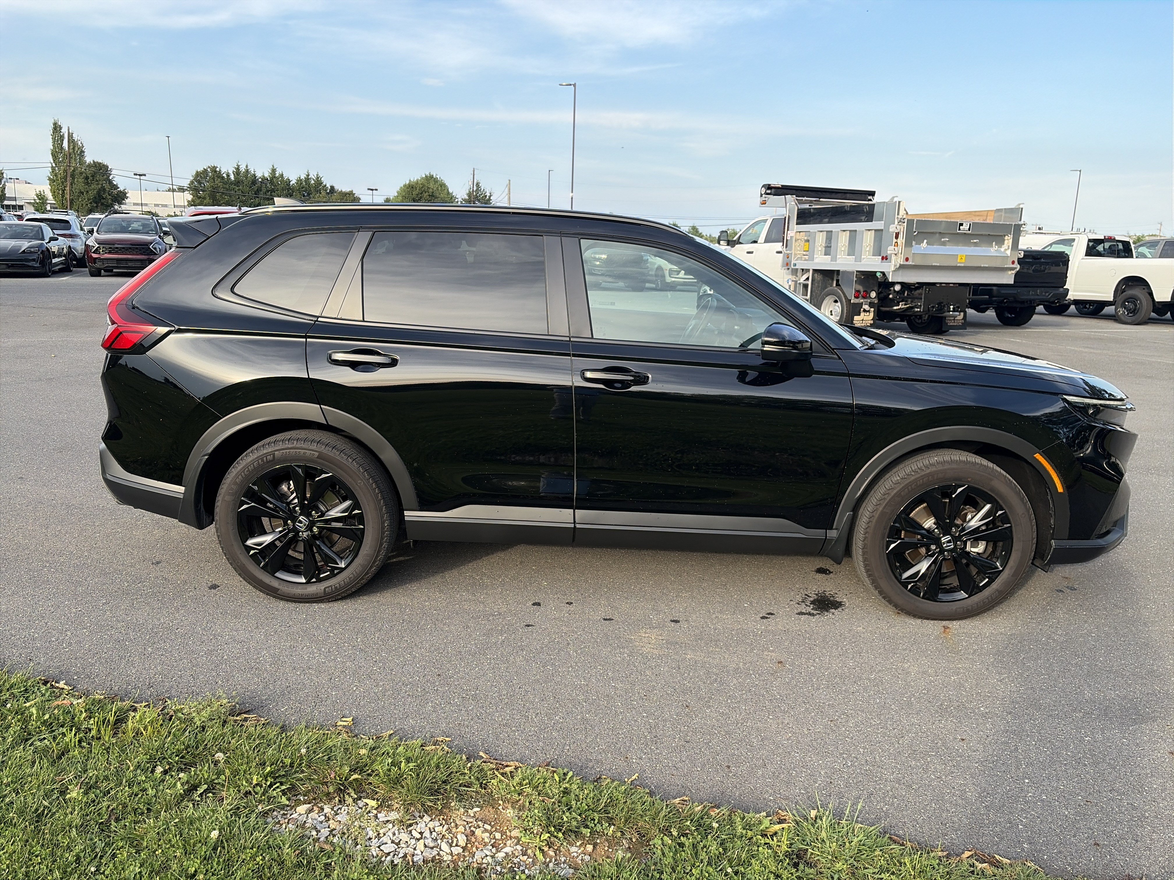 Used 2026 Honda CR-V Sport Touring image 4