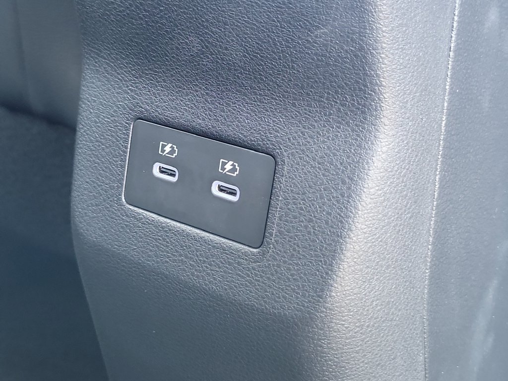 New 2026 Nissan Kicks SR FWD image 14