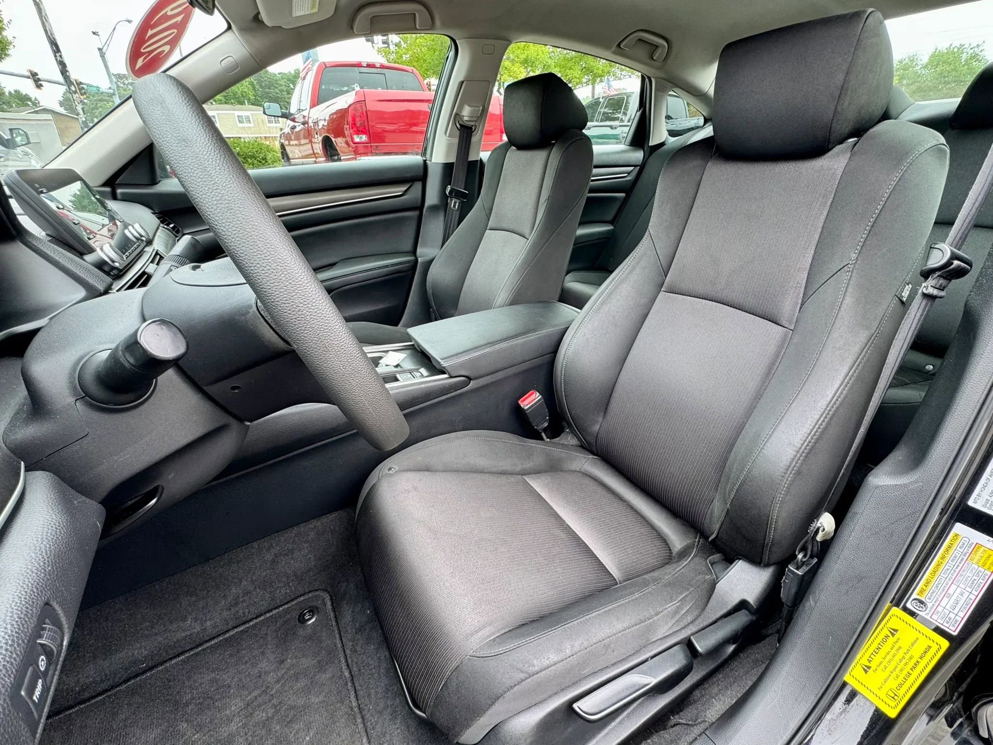 Used 2019 Honda Accord LX image 9