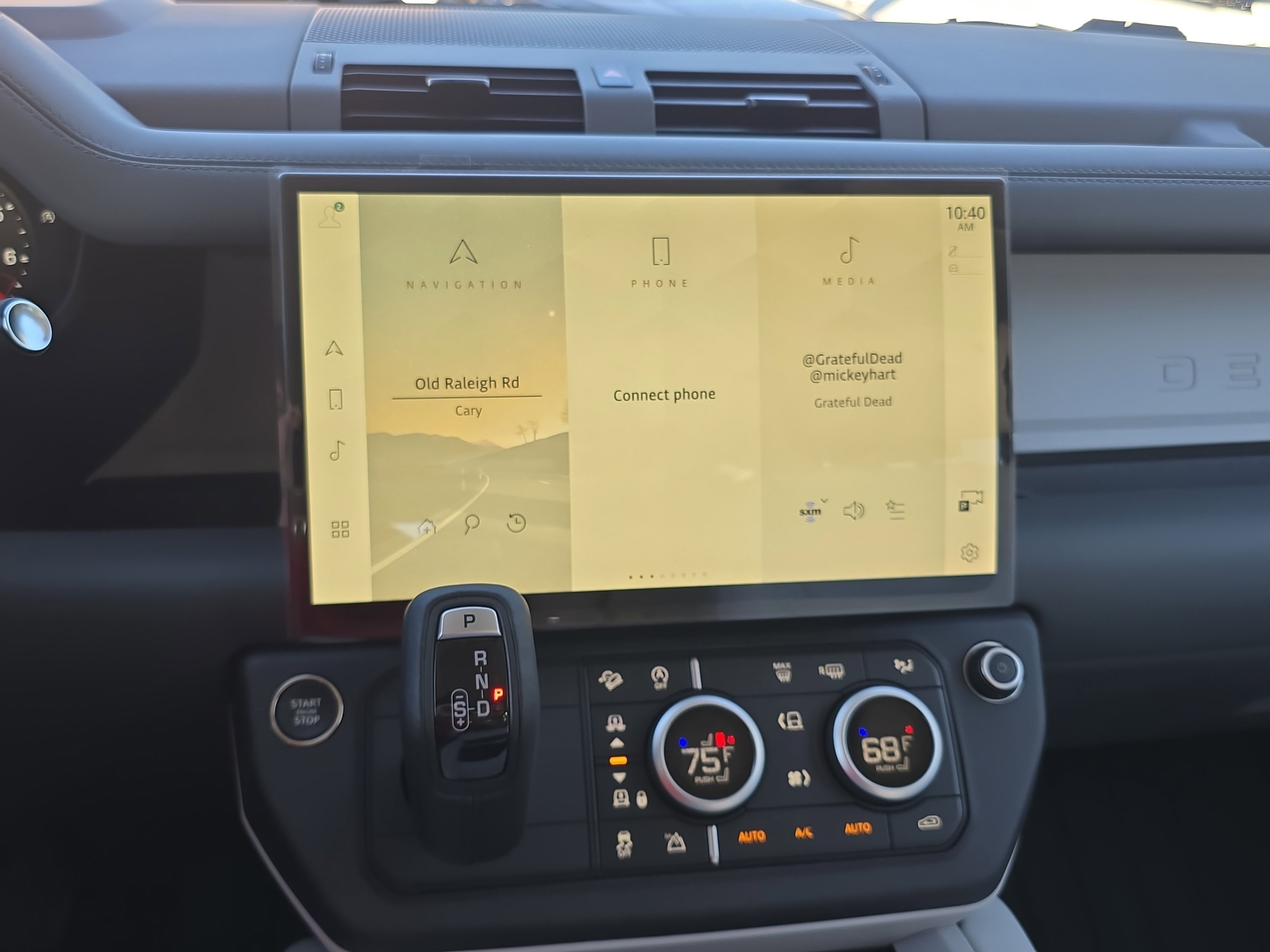 New 2026 Land Rover Defender 110 S image 19