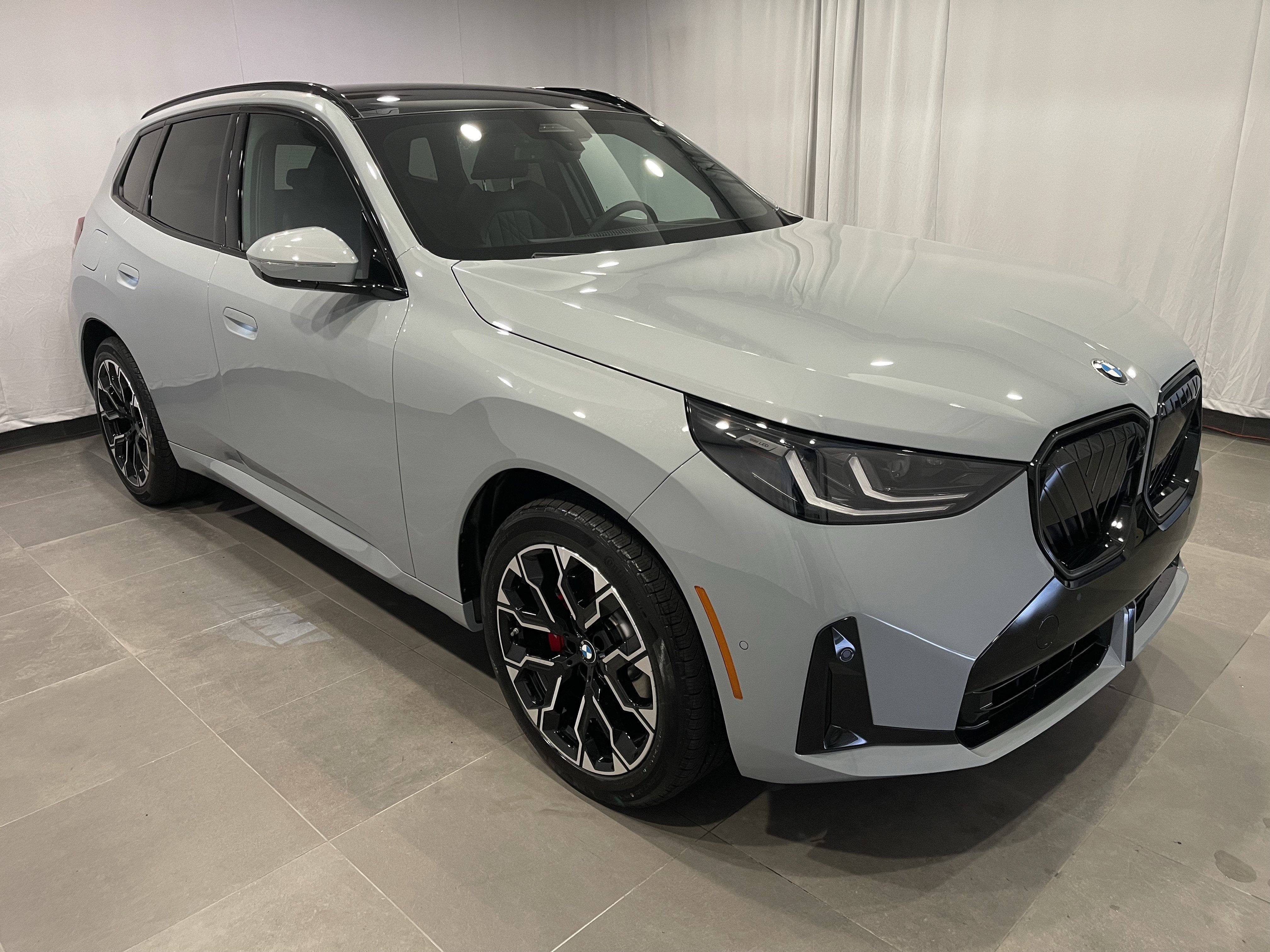 New 2026 BMW X3 xDrive30 w/ Premium Package image 3