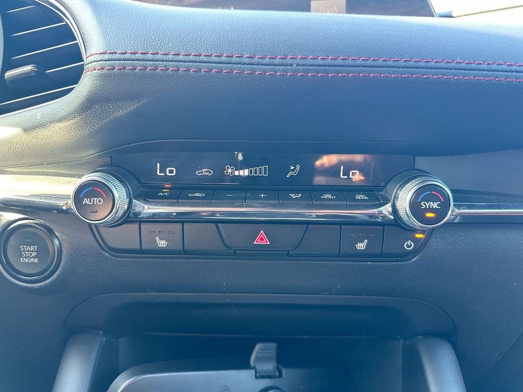 Used 2024 MAZDA MAZDA3 s image 23