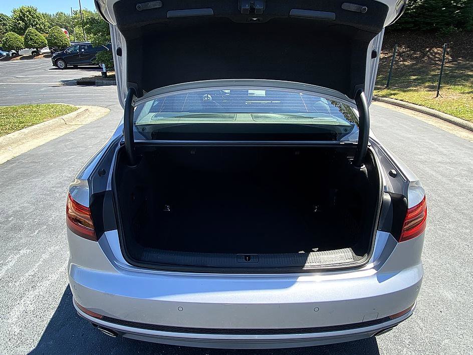Used 2017 Audi A4 2.0T Premium Plus AWD/4WD image 18