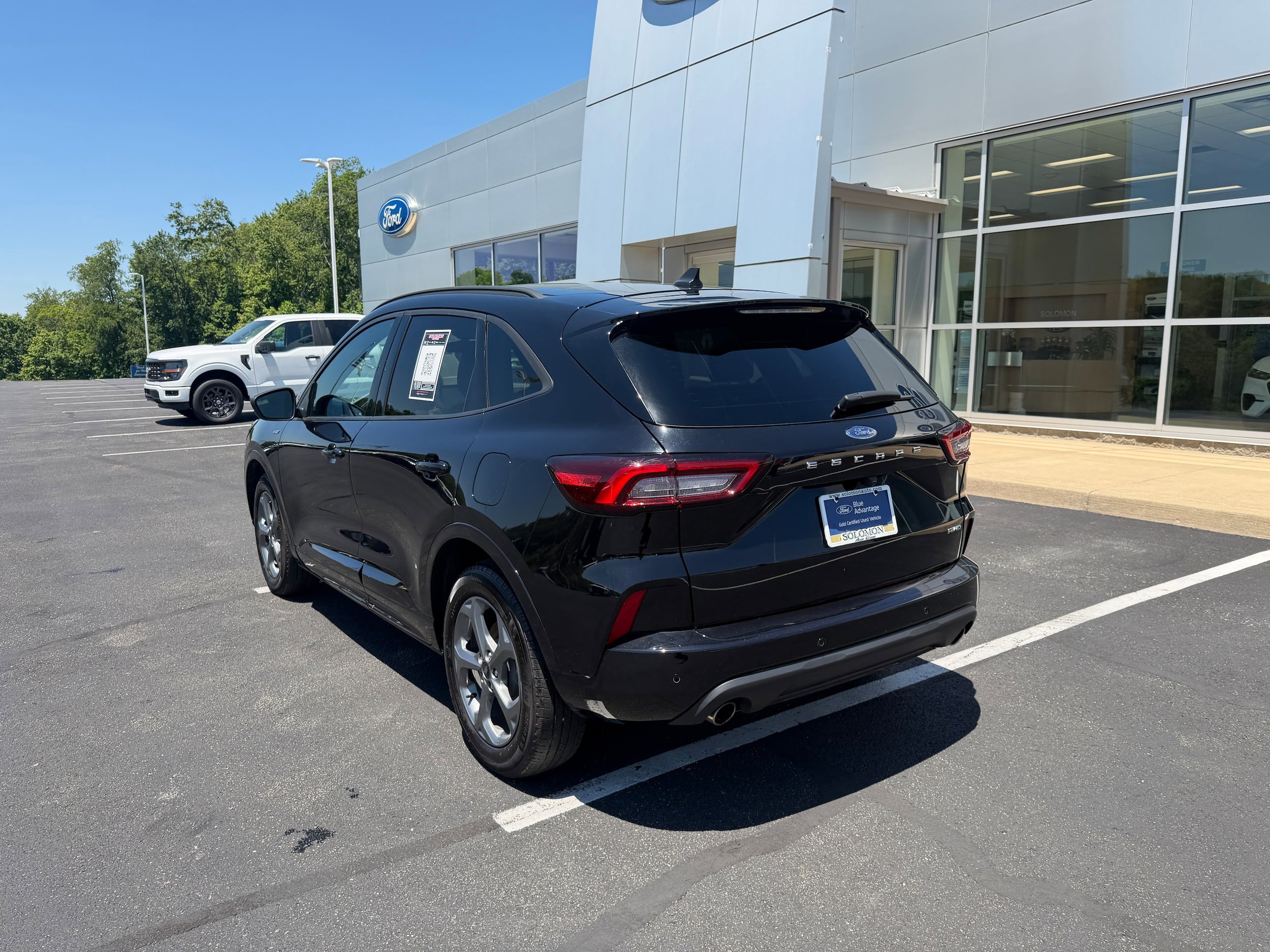 Certified 2023 Ford Escape ST-Line w/ Tech Pack #1 AWD/4WD image 8