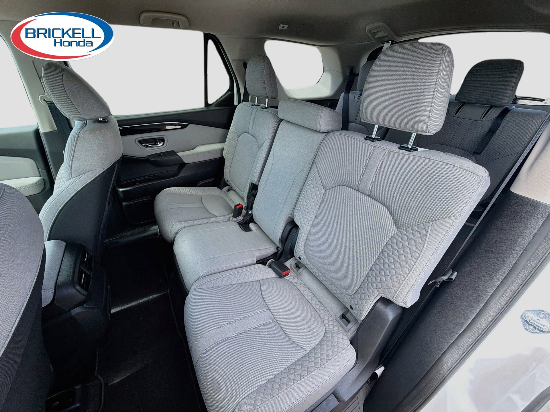 Used 2023 Honda Pilot LX image 23