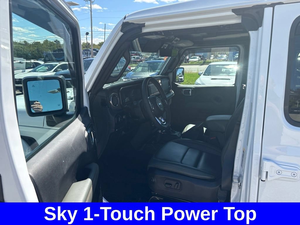 Used 2024 Jeep Wrangler High Altitude AWD/4WD image 13