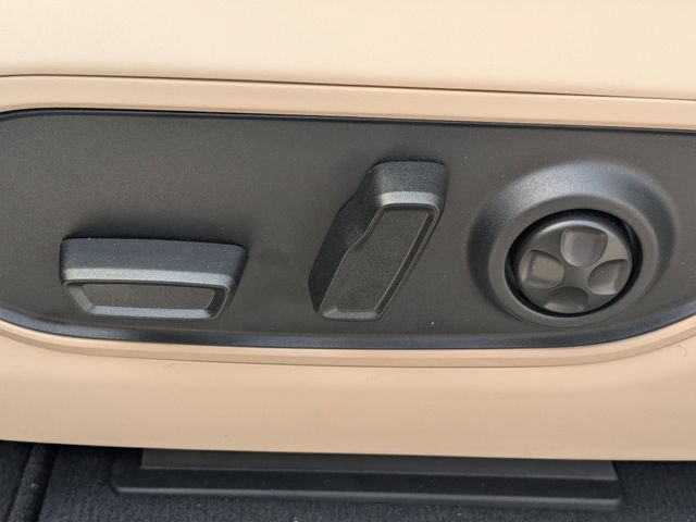 New 2026 Jeep Grand Cherokee L Limited RWD image 15