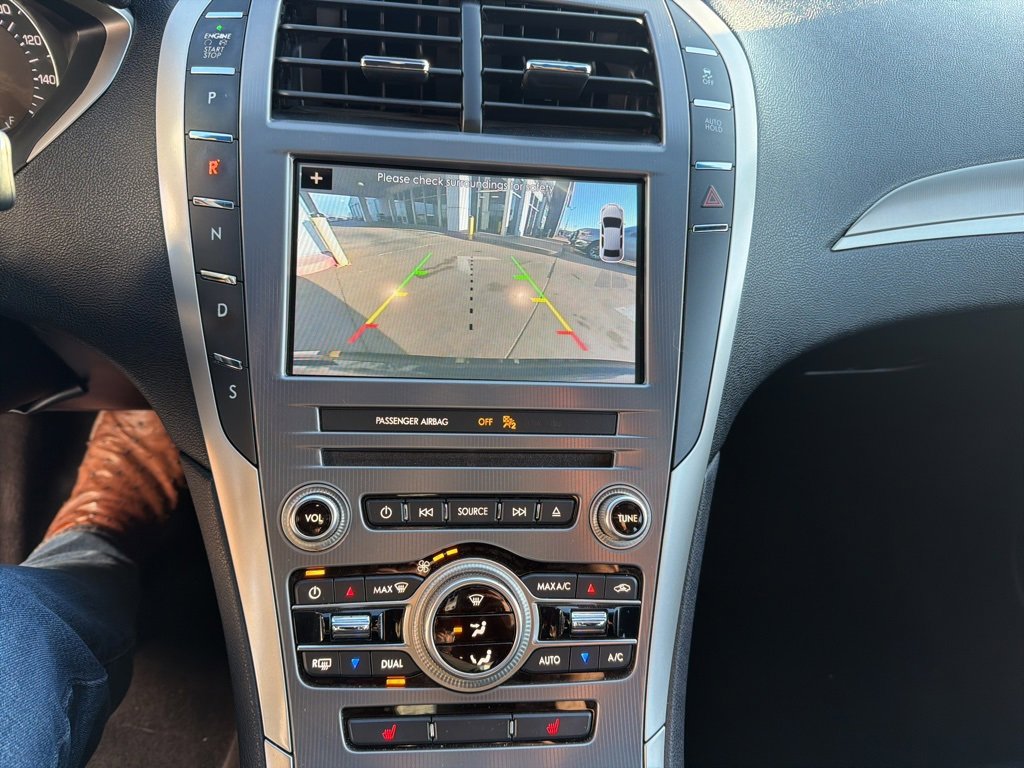 Used 2017 Lincoln MKZ Premiere image 11