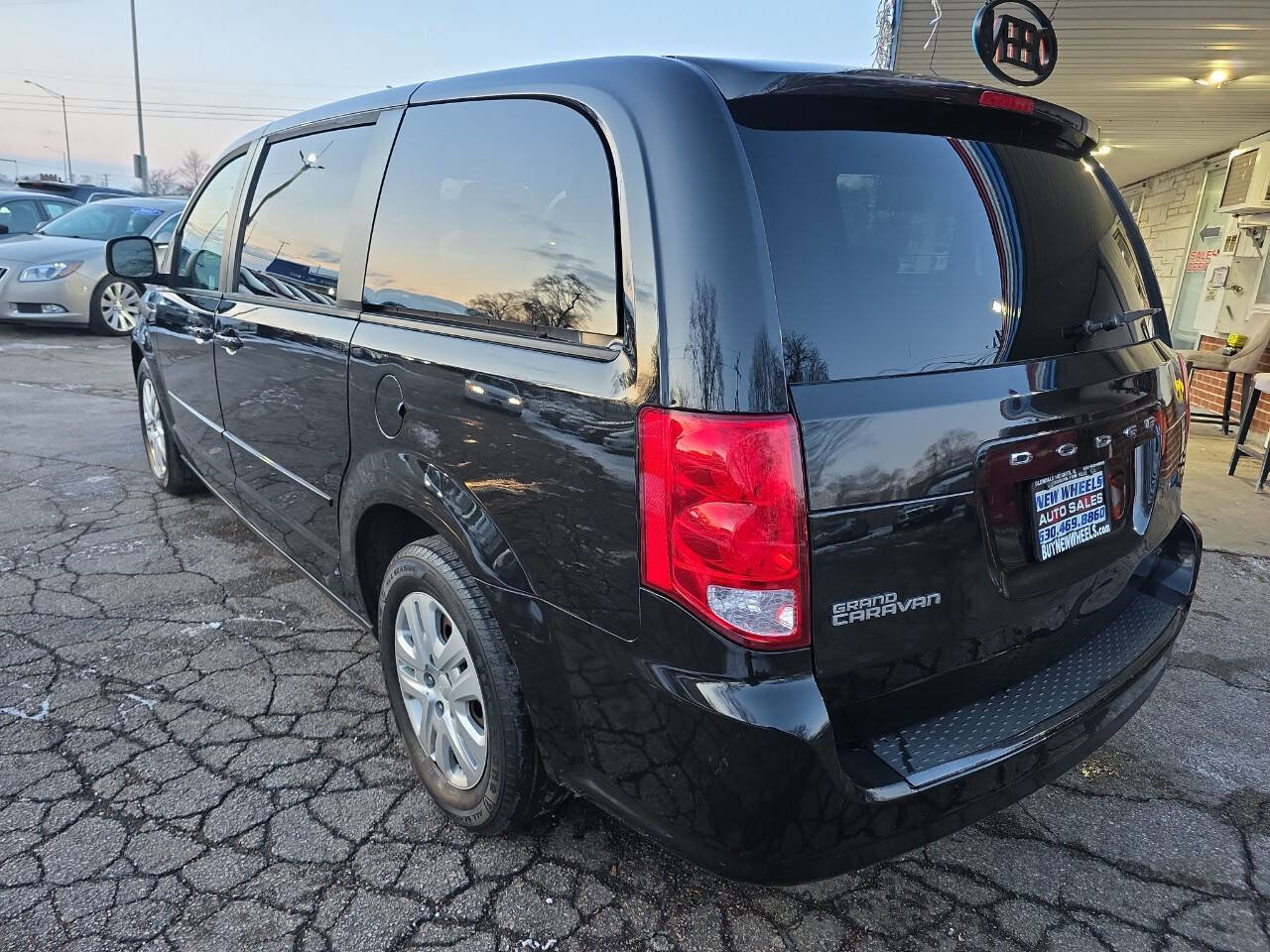 Used 2015 Dodge Grand Caravan SE w/ Quick Order Package 29E SE image 14