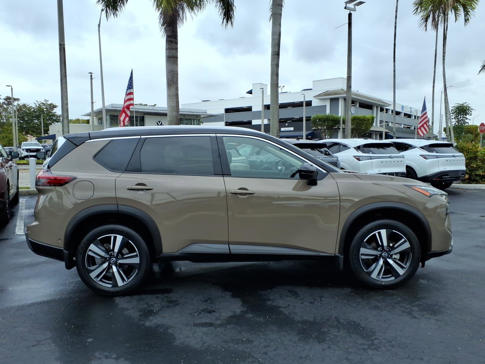 Certified 2024 Nissan Rogue SL w/ SL Premium Package image 8