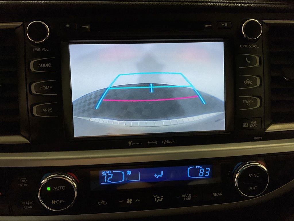 Used 2016 Toyota Highlander XLE image 5