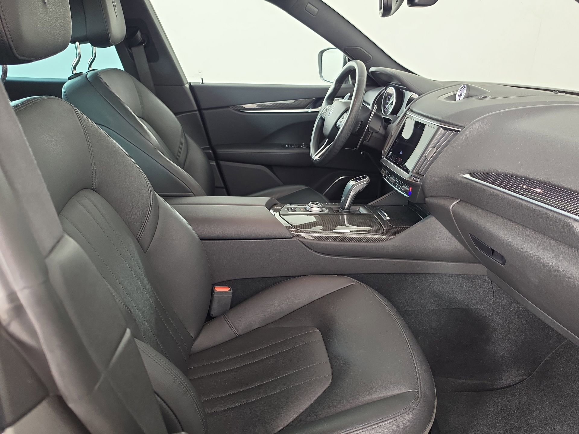 Used 2022 Maserati Levante Modena AWD/4WD image 40
