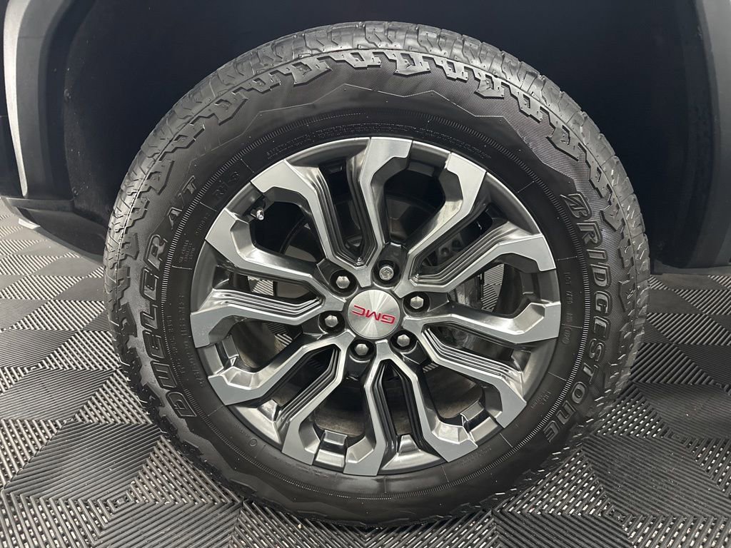 Used 2024 GMC Canyon Denali AWD/4WD image 35